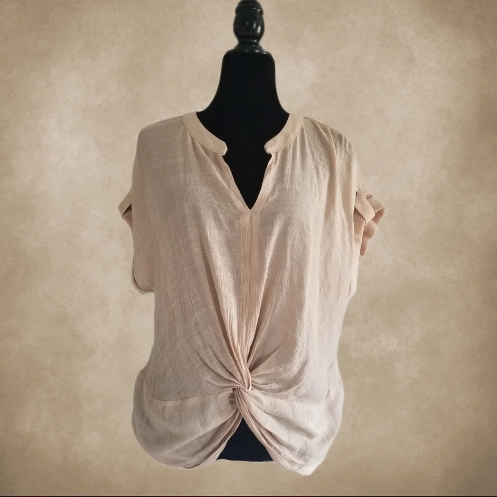 NWOT/Lily White Blouse - Picture 1 of 4